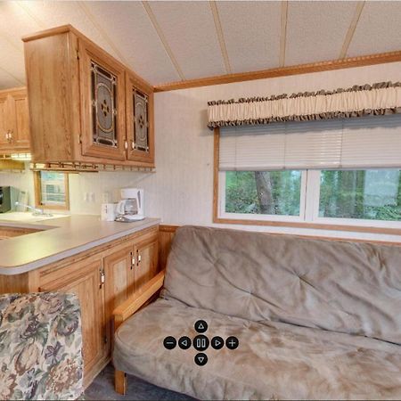 Spring Gulch Screened Park Model 6 Mount Airy Ruang foto